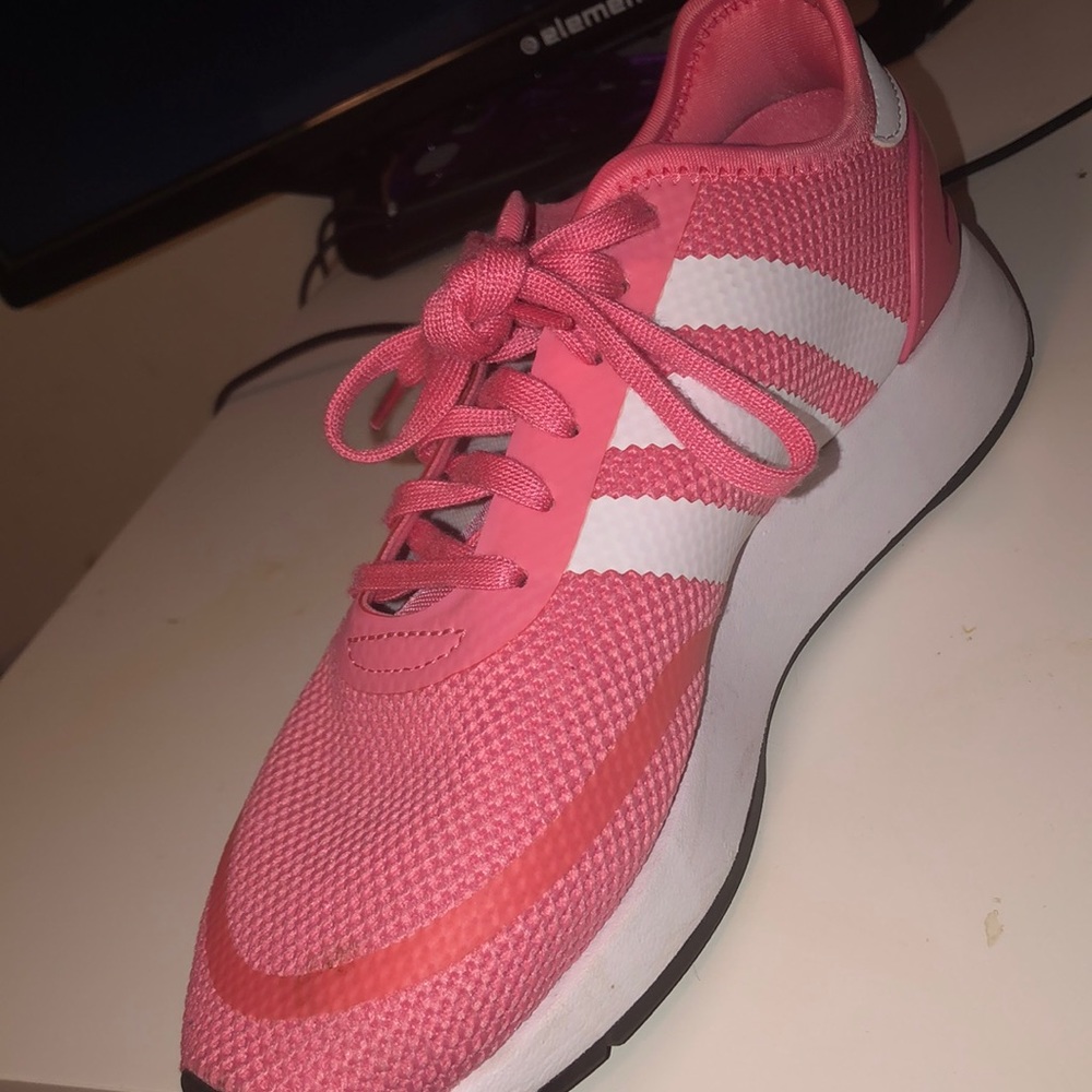 Adidas Sneakers